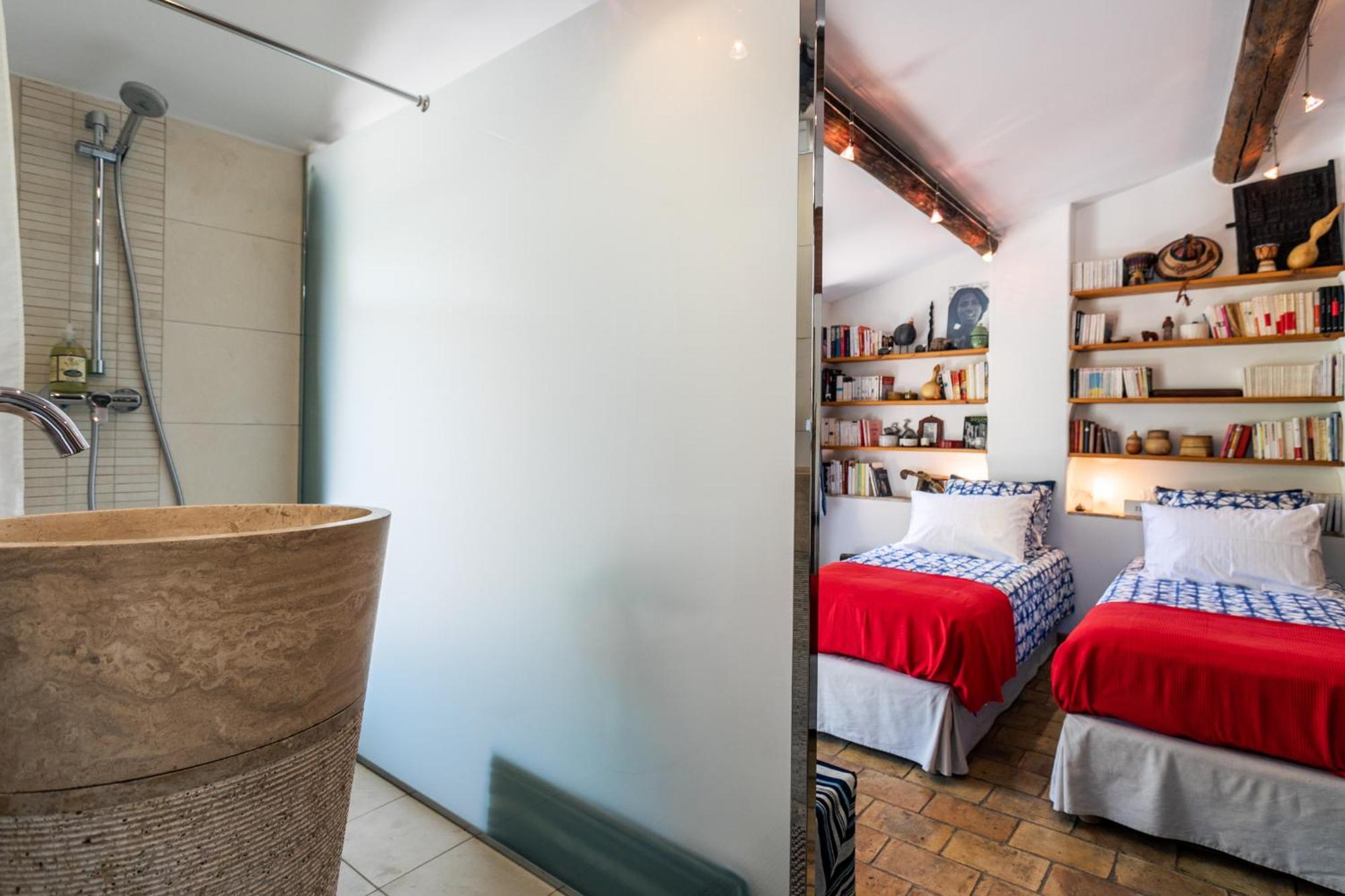 Chambres D'Hotes Domaine Des Machottes Grans Bagian luar foto