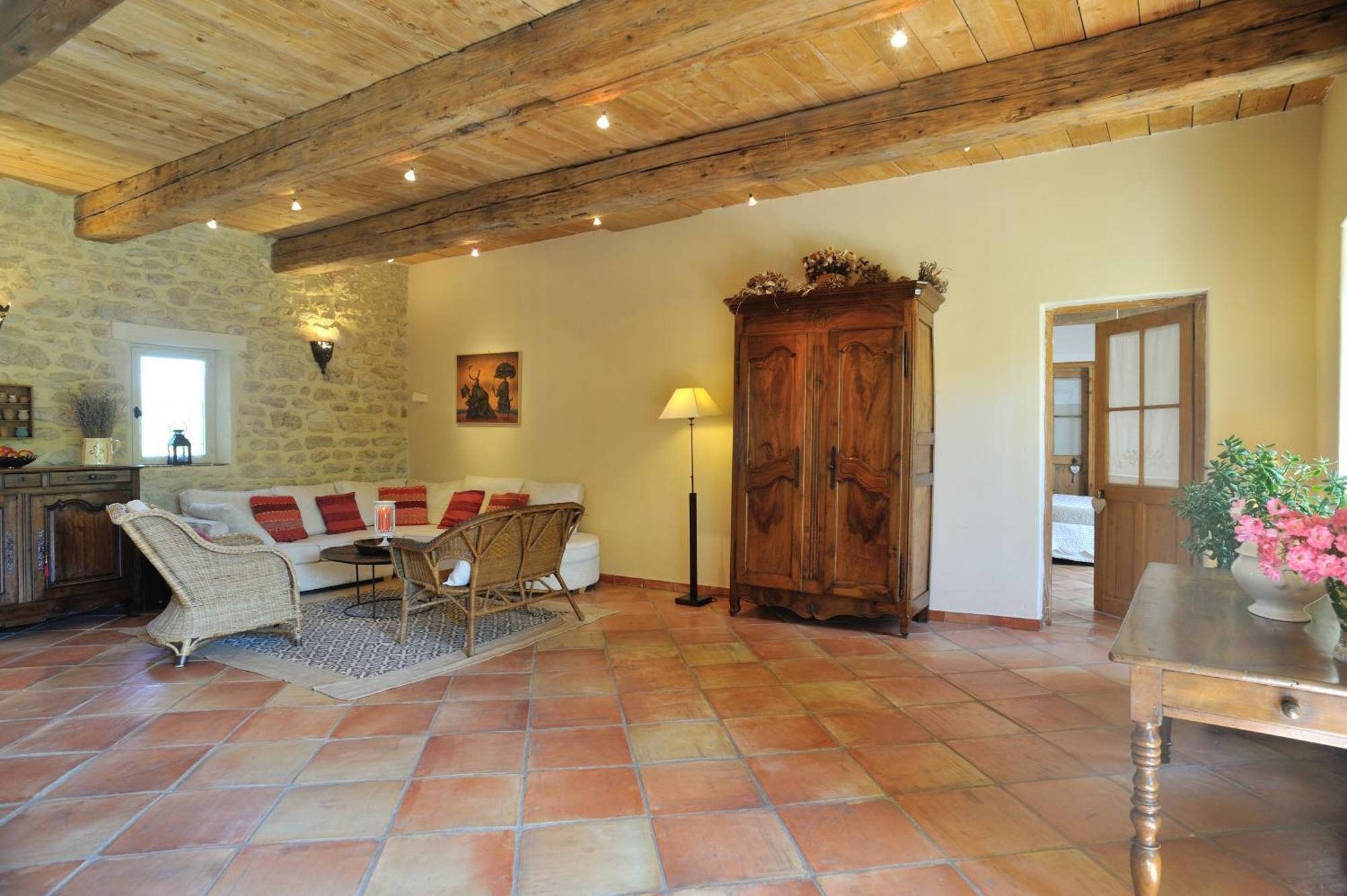 Chambres D'Hotes Domaine Des Machottes Grans Bagian luar foto