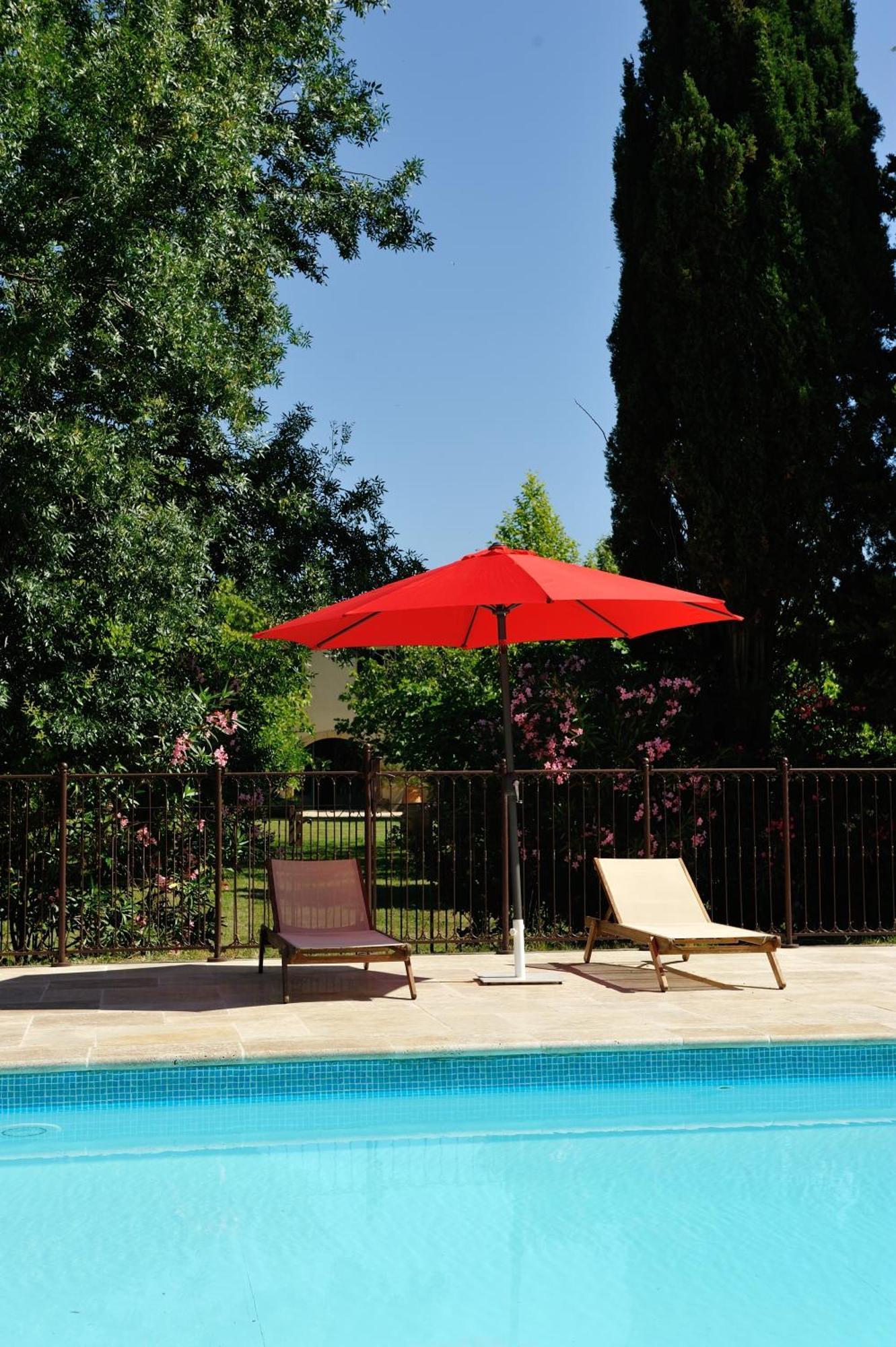 Chambres D'Hotes Domaine Des Machottes Grans Bagian luar foto