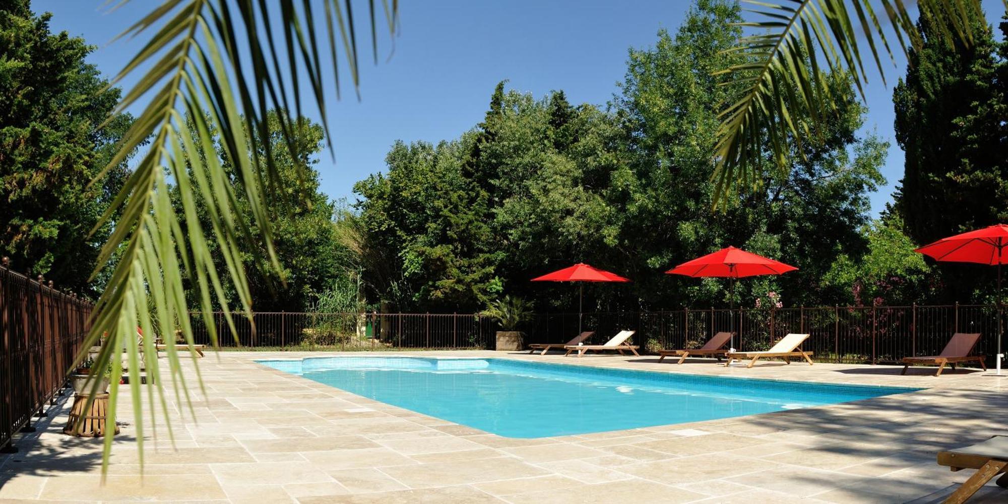 Chambres D'Hotes Domaine Des Machottes Grans Bagian luar foto