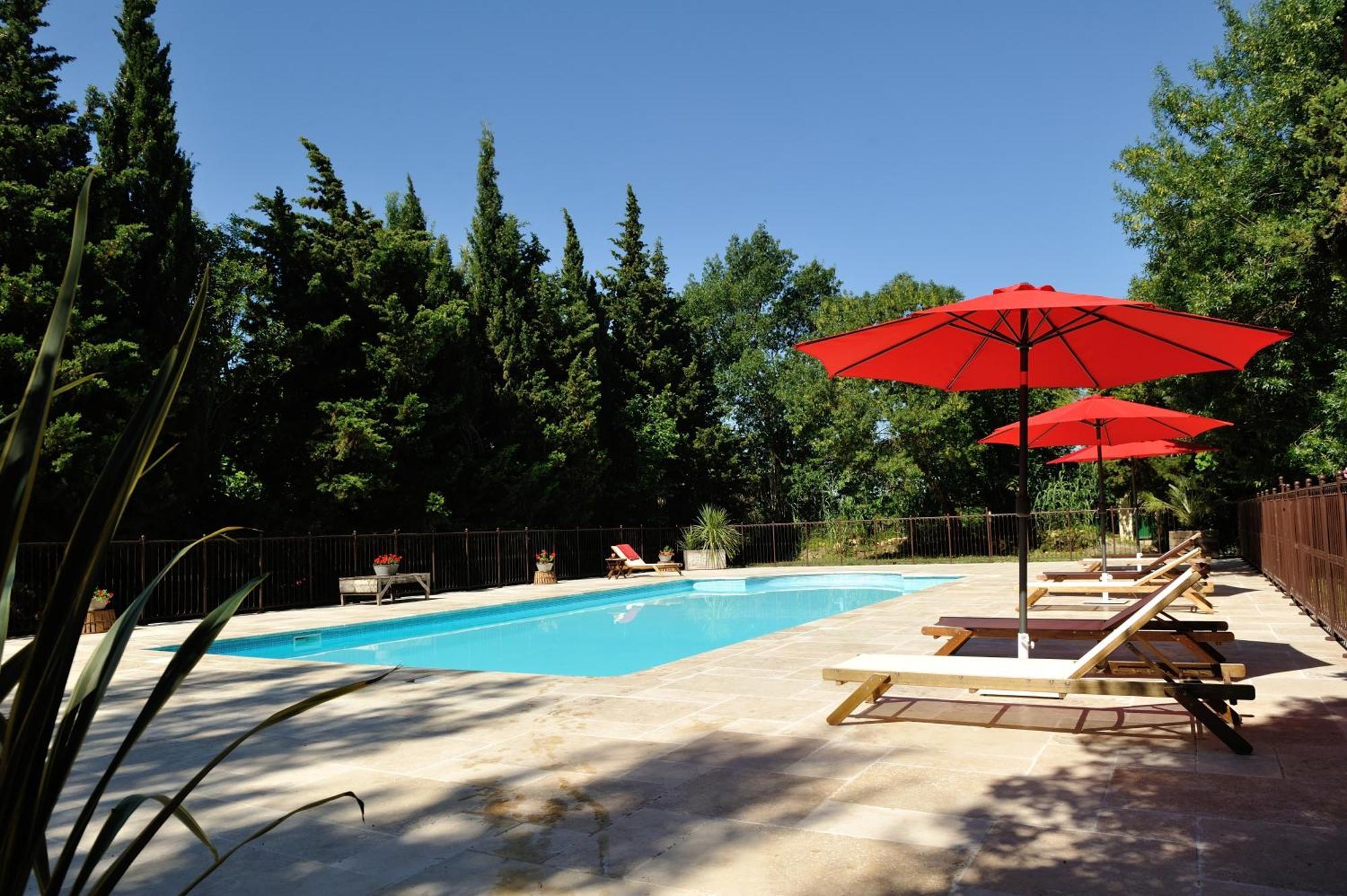 Chambres D'Hotes Domaine Des Machottes Grans Bagian luar foto