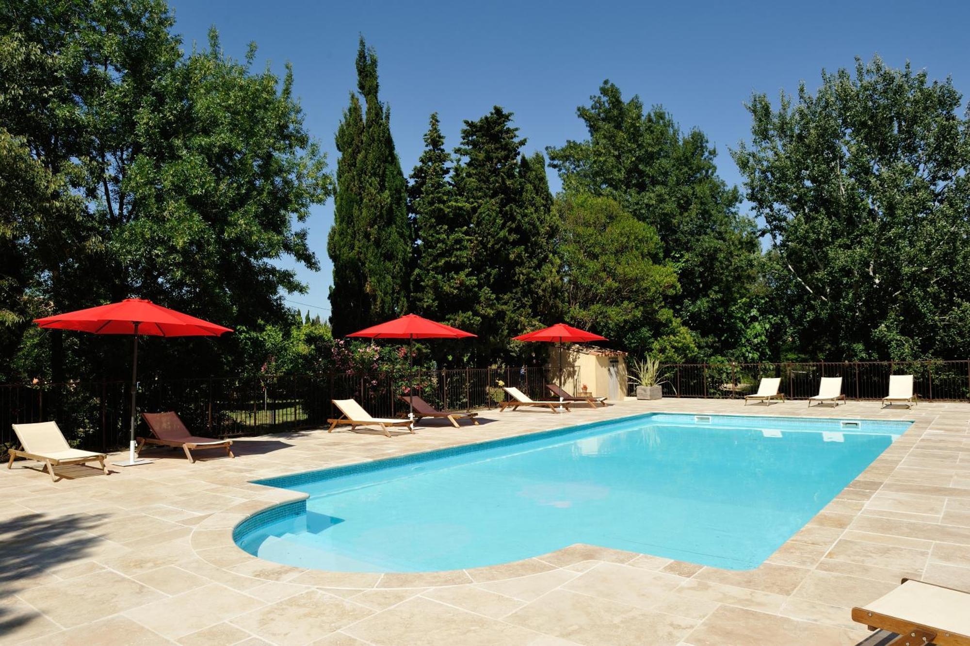 Chambres D'Hotes Domaine Des Machottes Grans Bagian luar foto