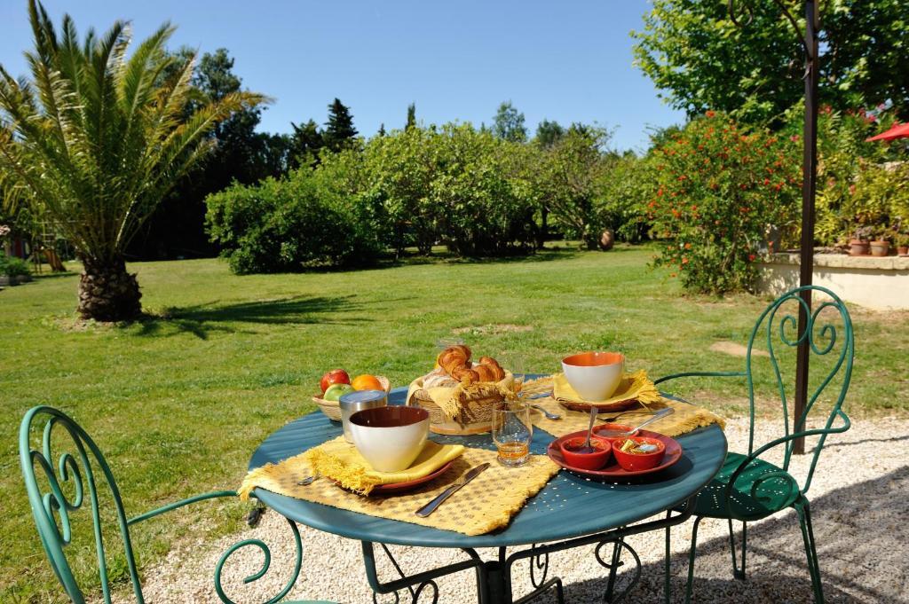 Chambres D'Hotes Domaine Des Machottes Grans Ruang foto