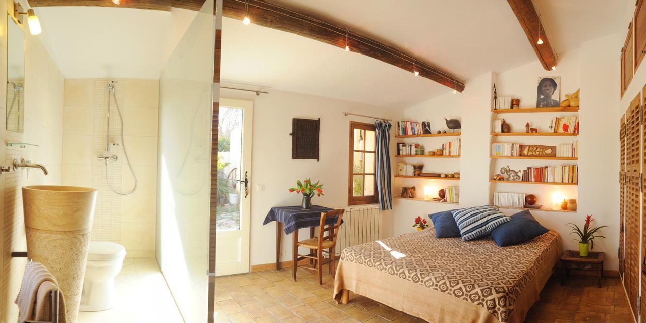 Chambres D'Hotes Domaine Des Machottes Grans Bagian luar foto