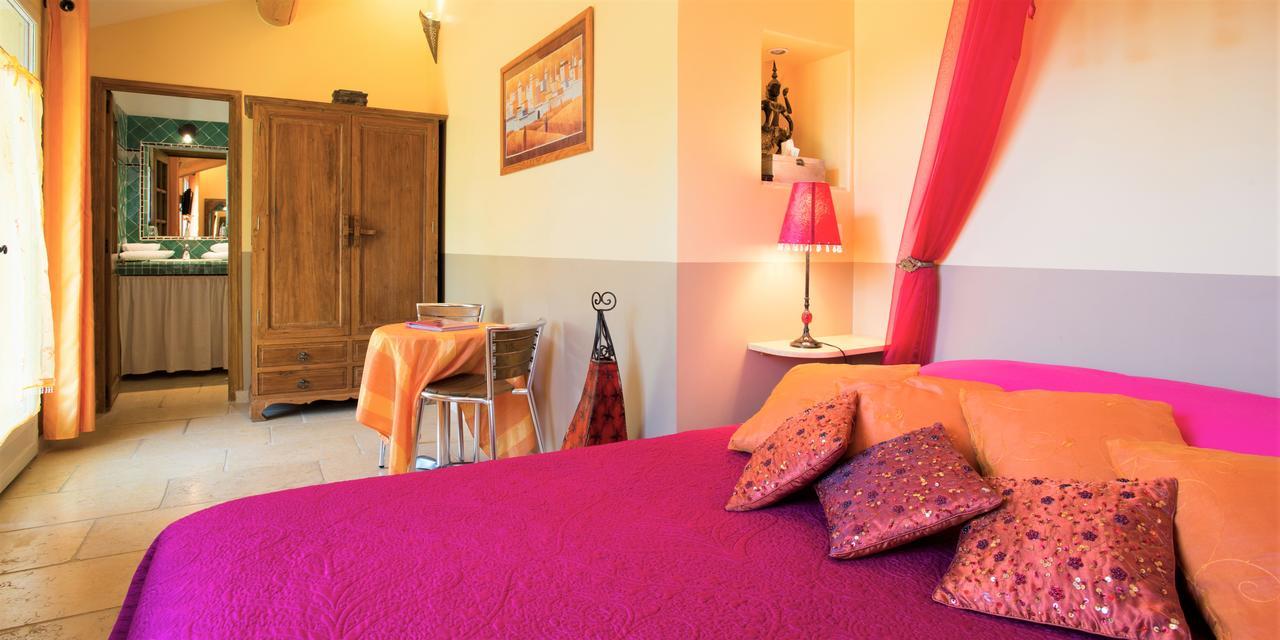 Chambres D'Hotes Domaine Des Machottes Grans Bagian luar foto